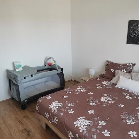 Apartman Varea Ližnjan Exteriér fotografie