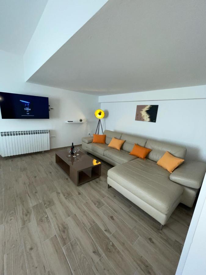 Apartman Varea Ližnjan Exteriér fotografie