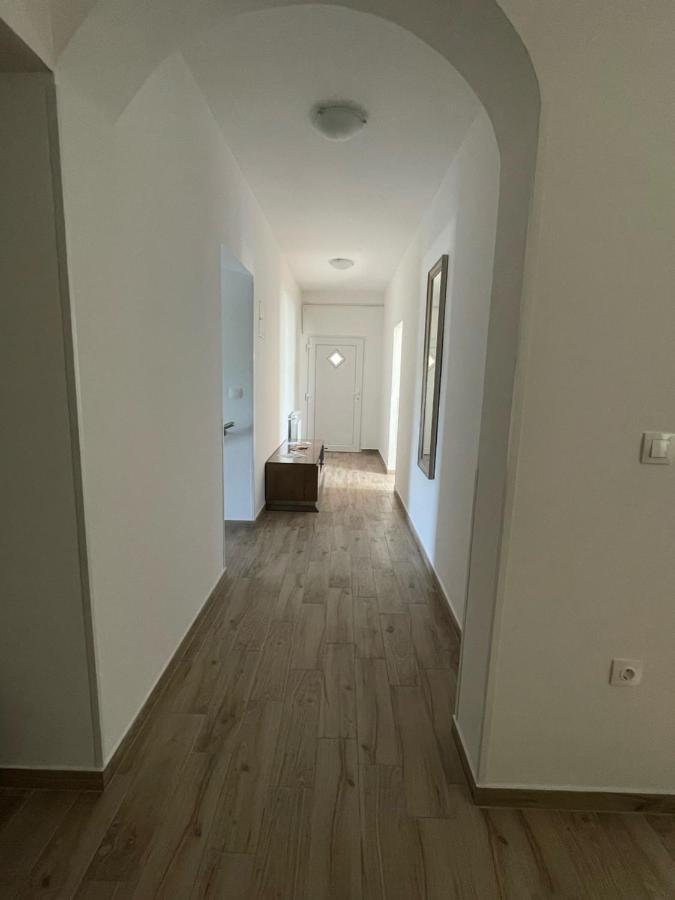 Apartman Varea Ližnjan Exteriér fotografie